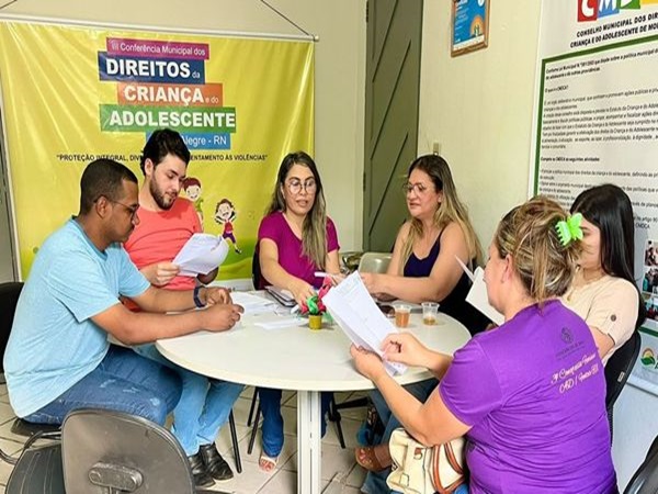 CMDCA REALIZOU MAIS UMA REUNIÃO ORDINÁRIA